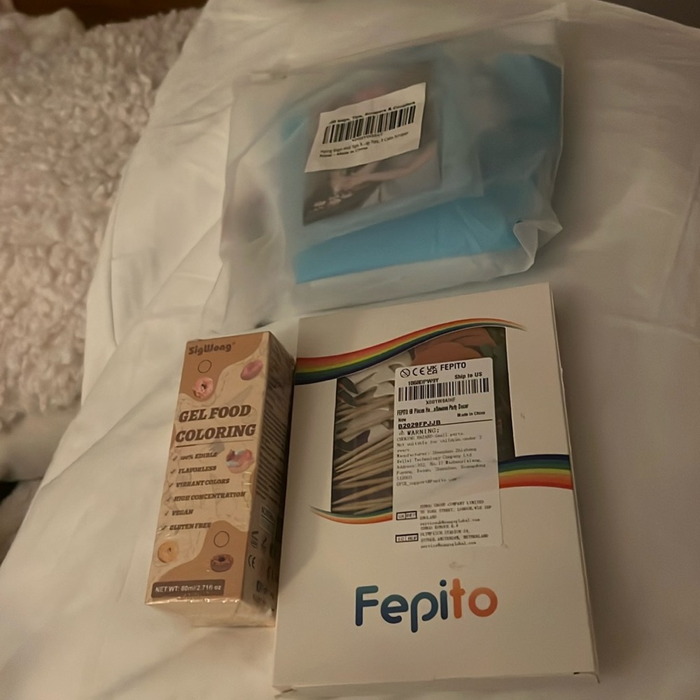 Set of baking supplies (please look in description for details)